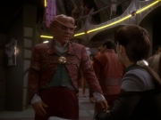 extant_StarTrek_DS9_5x20-FerengiLoveSongs_00074.jpg