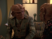 extant_StarTrek_DS9_5x20-FerengiLoveSongs_00572.jpg