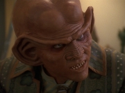 extant_StarTrek_DS9_5x20-FerengiLoveSongs_00625.jpg
