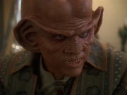 extant_StarTrek_DS9_5x20-FerengiLoveSongs_00636.jpg