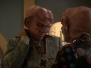 extant_StarTrek_DS9_5x20-FerengiLoveSongs_00662.jpg