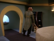 extant_StarTrek_DS9_5x20-FerengiLoveSongs_00684.jpg