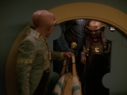 extant_StarTrek_DS9_5x20-FerengiLoveSongs_00697.jpg