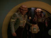 extant_StarTrek_DS9_5x20-FerengiLoveSongs_00698.jpg