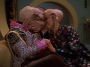 Filename=extant_StarTrek_DS9_5x20-FerengiLoveSongs_00941.jpg
Filesize=233KiB
Dimensions=1200x900
Date added=Dec 20, 2019 extant_StarTrek_DS9_5x20-FerengiLoveSongs_00941.jpg