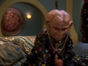 extant_StarTrek_DS9_5x20-FerengiLoveSongs_01026.jpg