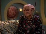 extant_StarTrek_DS9_5x20-FerengiLoveSongs_01036.jpg