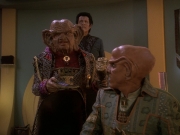 extant_StarTrek_DS9_5x20-FerengiLoveSongs_01045.jpg