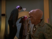 extant_StarTrek_DS9_5x20-FerengiLoveSongs_01055.jpg