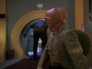 extant_StarTrek_DS9_5x20-FerengiLoveSongs_01058.jpg