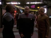 extant_StarTrek_DS9_5x20-FerengiLoveSongs_01991.jpg