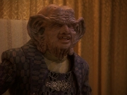 extant_StarTrek_DS9_5x20-FerengiLoveSongs_03399.jpg