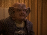 extant_StarTrek_DS9_5x20-FerengiLoveSongs_03400.jpg