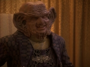 extant_StarTrek_DS9_5x20-FerengiLoveSongs_03403.jpg