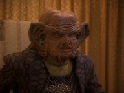extant_StarTrek_DS9_5x20-FerengiLoveSongs_03426.jpg