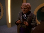 extant_StarTrek_DS9_5x20-FerengiLoveSongs_03429.jpg