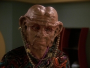 extant_StarTrek_DS9_5x20-FerengiLoveSongs_03591.jpg