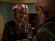 extant_StarTrek_DS9_5x20-FerengiLoveSongs_03608.jpg