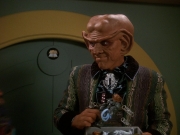 extant_StarTrek_DS9_5x20-FerengiLoveSongs_03616.jpg