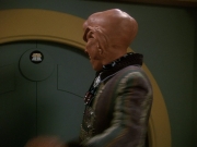 extant_StarTrek_DS9_5x20-FerengiLoveSongs_03622.jpg