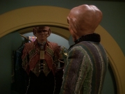 extant_StarTrek_DS9_5x20-FerengiLoveSongs_03625.jpg