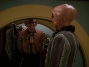 extant_StarTrek_DS9_5x20-FerengiLoveSongs_03627.jpg