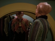 extant_StarTrek_DS9_5x20-FerengiLoveSongs_03629.jpg