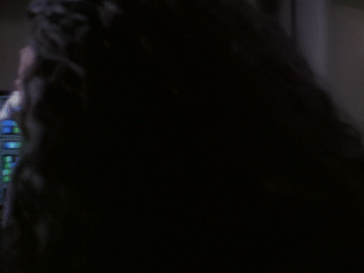 extant_StarTrek_DS9_5x21-SoldiersOfTheEmpire_00276.jpg