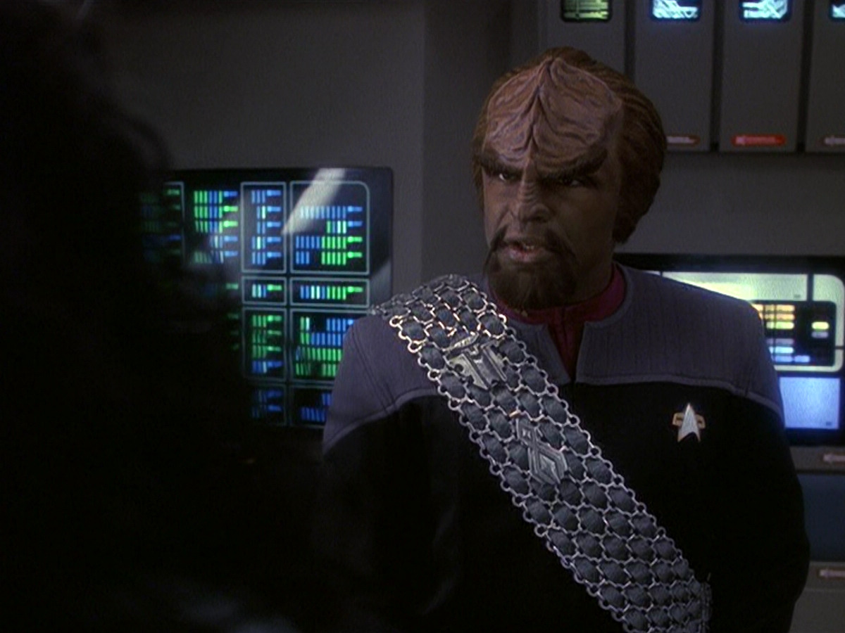 extant_StarTrek_DS9_5x21-SoldiersOfTheEmpire_00292.jpg