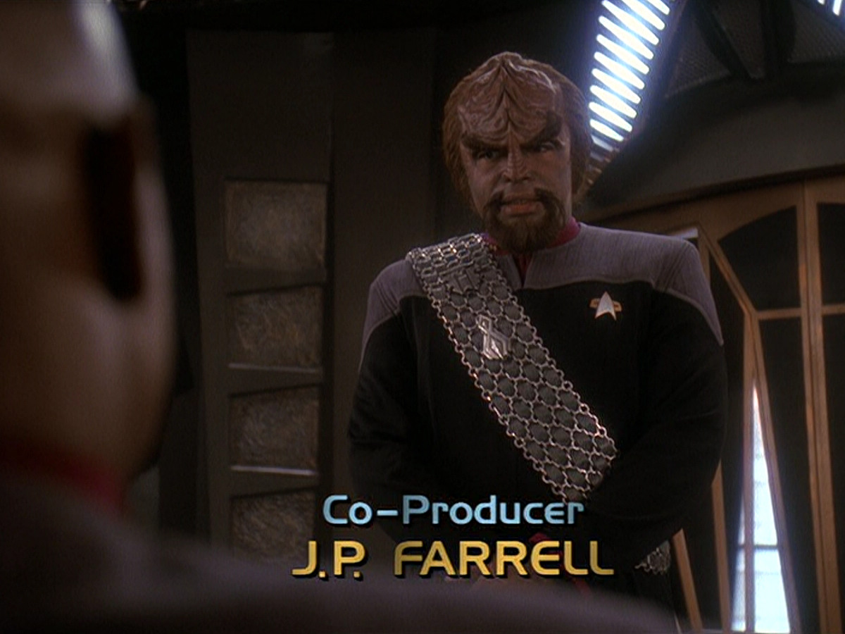 extant_StarTrek_DS9_5x21-SoldiersOfTheEmpire_00610.jpg