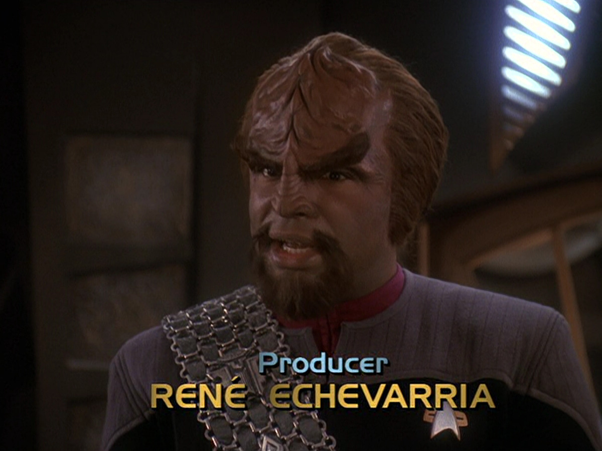 extant_StarTrek_DS9_5x21-SoldiersOfTheEmpire_00636.jpg