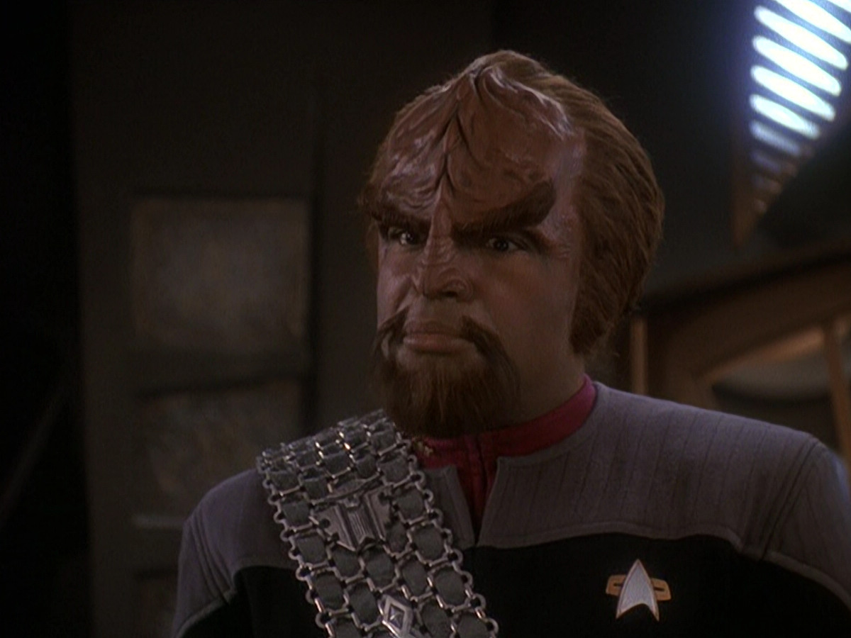 extant_StarTrek_DS9_5x21-SoldiersOfTheEmpire_00671.jpg