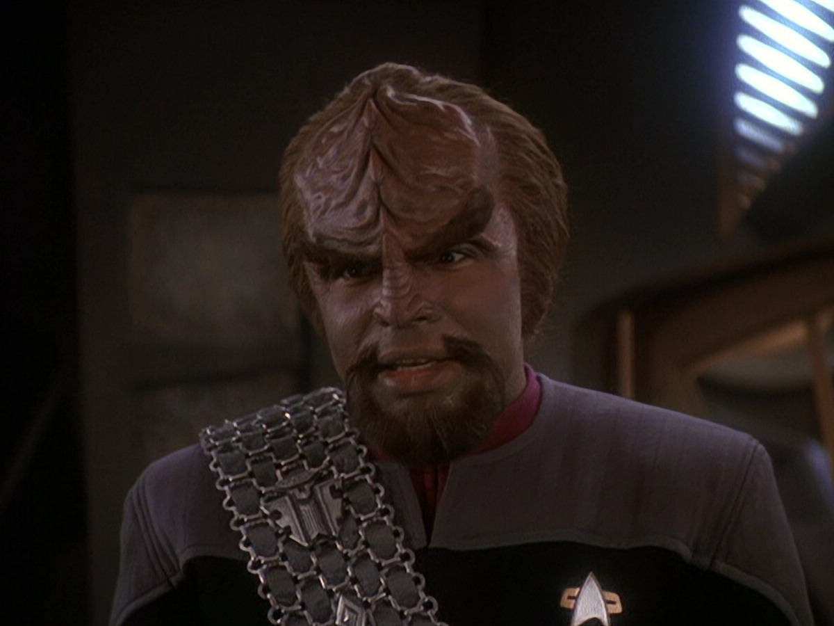 extant_StarTrek_DS9_5x21-SoldiersOfTheEmpire_00675.jpg