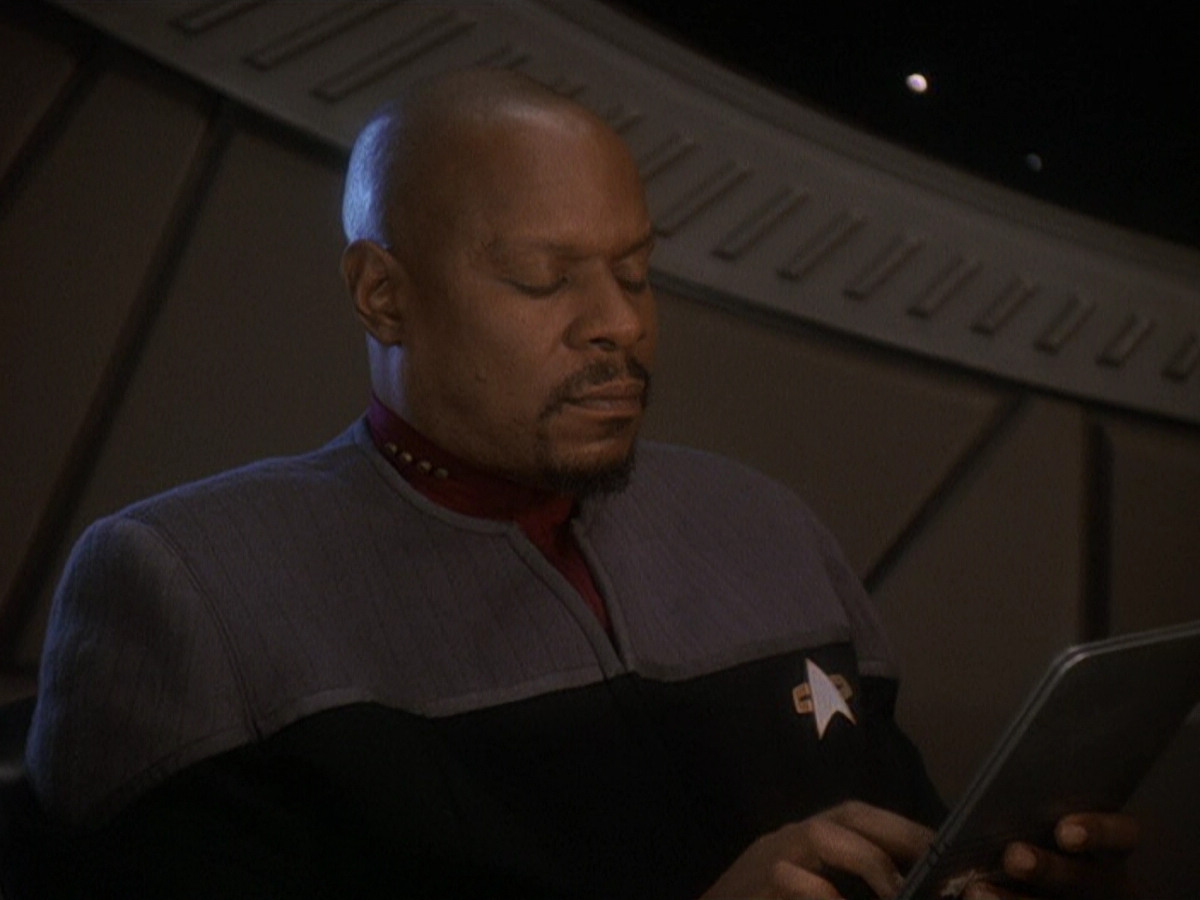extant_StarTrek_DS9_5x21-SoldiersOfTheEmpire_00693.jpg