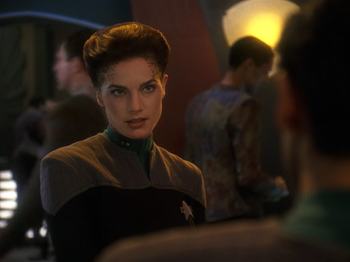extant_StarTrek_DS9_5x21-SoldiersOfTheEmpire_00808.jpg