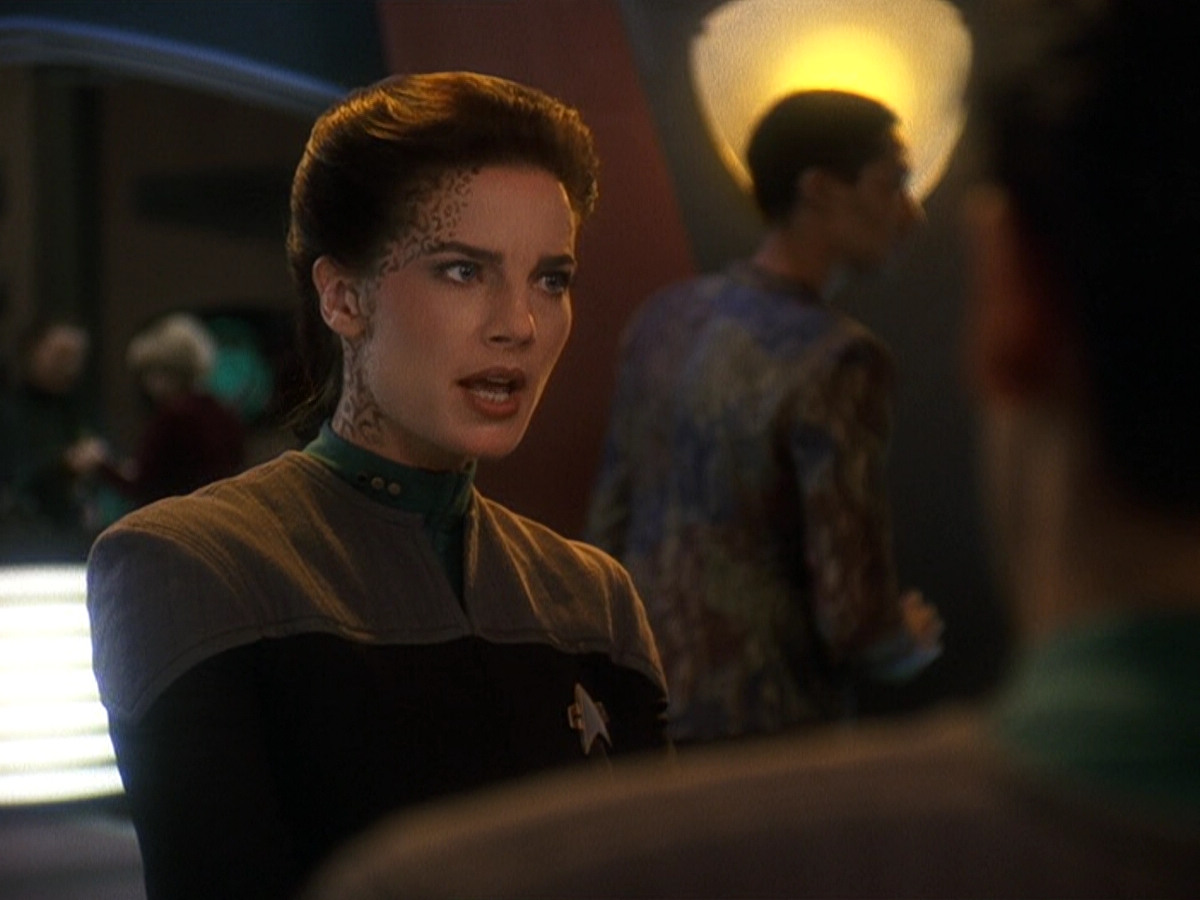 extant_StarTrek_DS9_5x21-SoldiersOfTheEmpire_00844.jpg