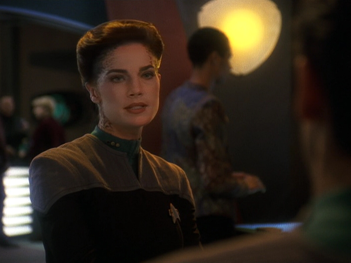 extant_StarTrek_DS9_5x21-SoldiersOfTheEmpire_00866.jpg