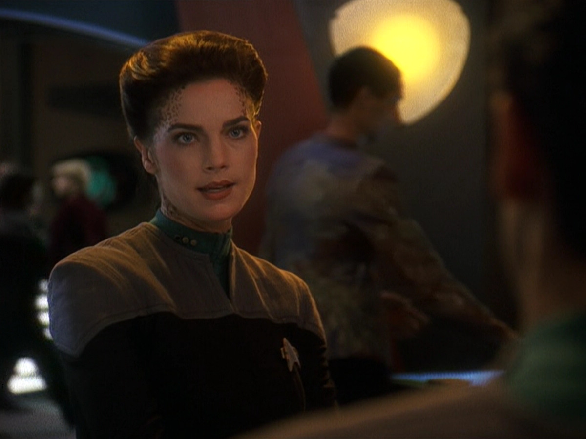 extant_StarTrek_DS9_5x21-SoldiersOfTheEmpire_00867.jpg