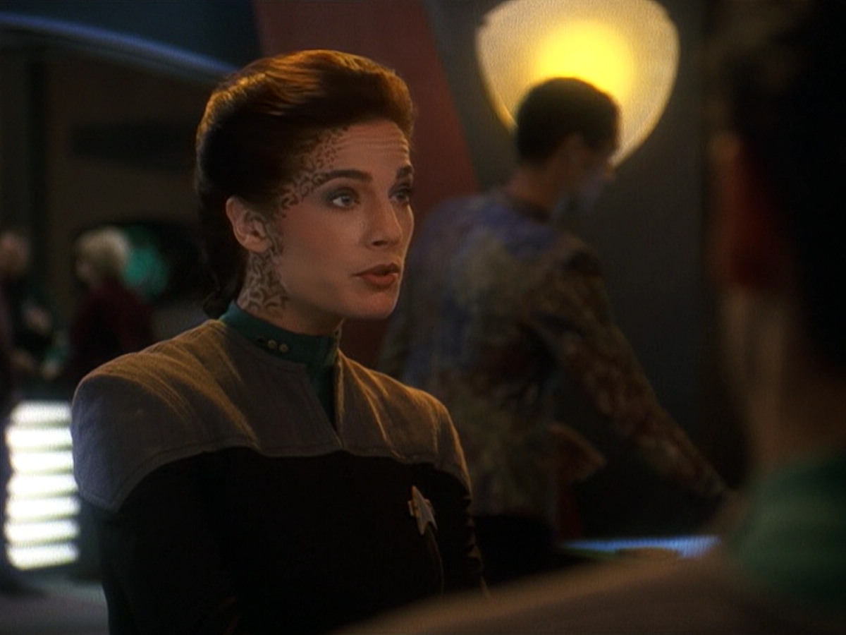 extant_StarTrek_DS9_5x21-SoldiersOfTheEmpire_00868.jpg