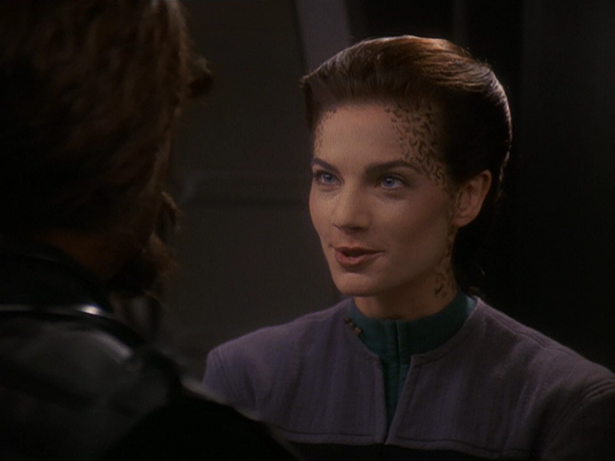 extant_StarTrek_DS9_5x21-SoldiersOfTheEmpire_00964.jpg