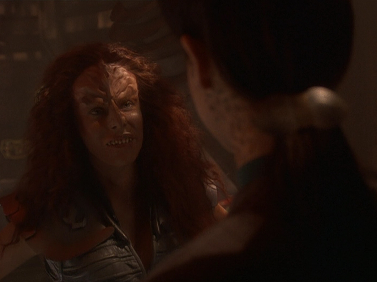 extant_StarTrek_DS9_5x21-SoldiersOfTheEmpire_01116.jpg