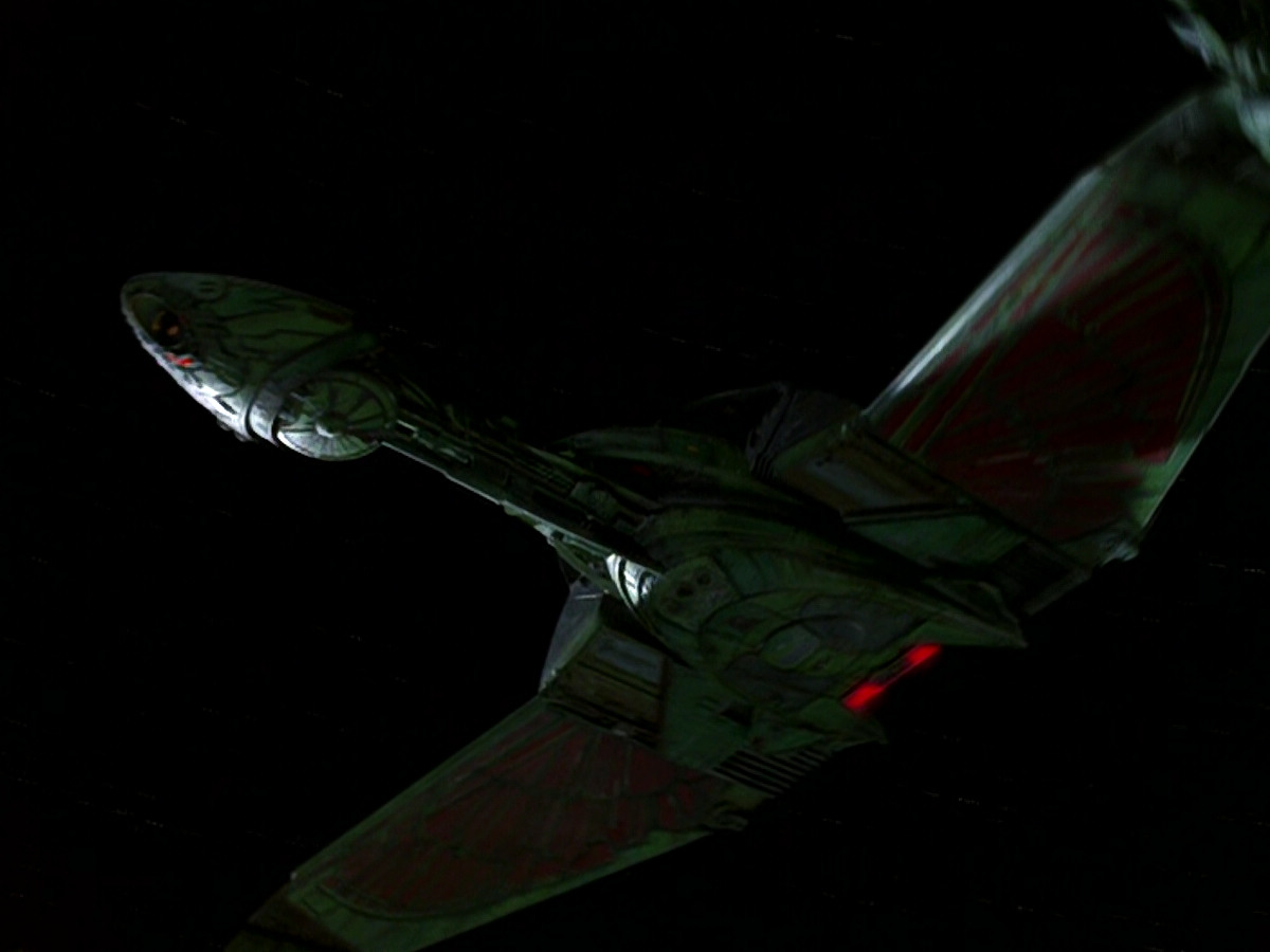extant_StarTrek_DS9_5x21-SoldiersOfTheEmpire_02864.jpg
