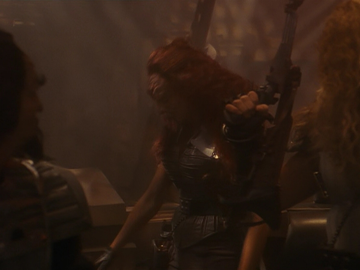 extant_StarTrek_DS9_5x21-SoldiersOfTheEmpire_03399.jpg