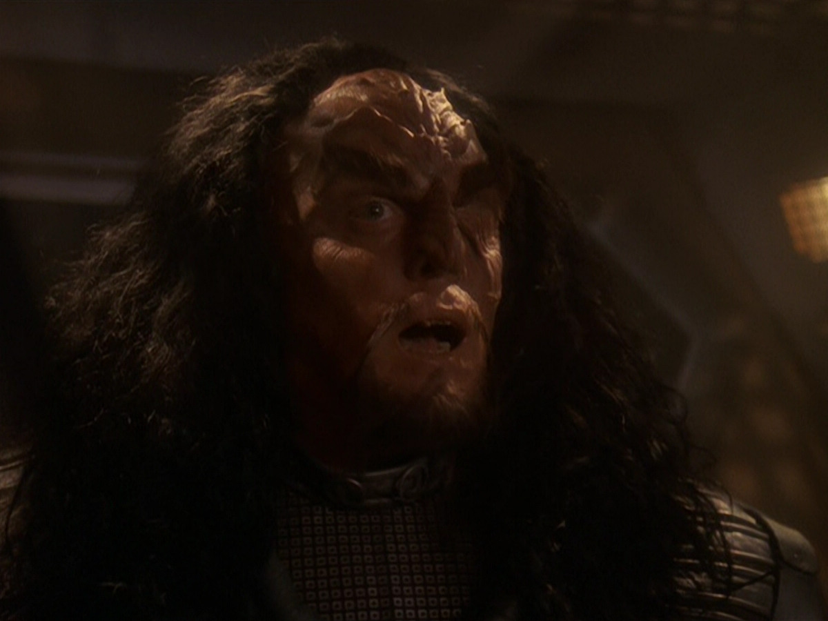 extant_StarTrek_DS9_5x21-SoldiersOfTheEmpire_03407.jpg