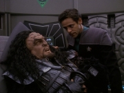 extant_StarTrek_DS9_5x21-SoldiersOfTheEmpire_00059.jpg