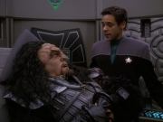 extant_StarTrek_DS9_5x21-SoldiersOfTheEmpire_00084.jpg