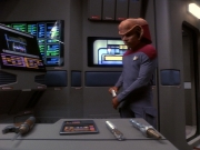 extant_StarTrek_DS9_5x21-SoldiersOfTheEmpire_00136.jpg