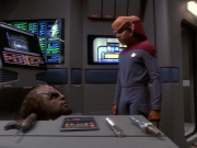 extant_StarTrek_DS9_5x21-SoldiersOfTheEmpire_00148.jpg
