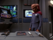 extant_StarTrek_DS9_5x21-SoldiersOfTheEmpire_00156.jpg