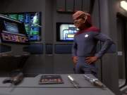 extant_StarTrek_DS9_5x21-SoldiersOfTheEmpire_00160.jpg